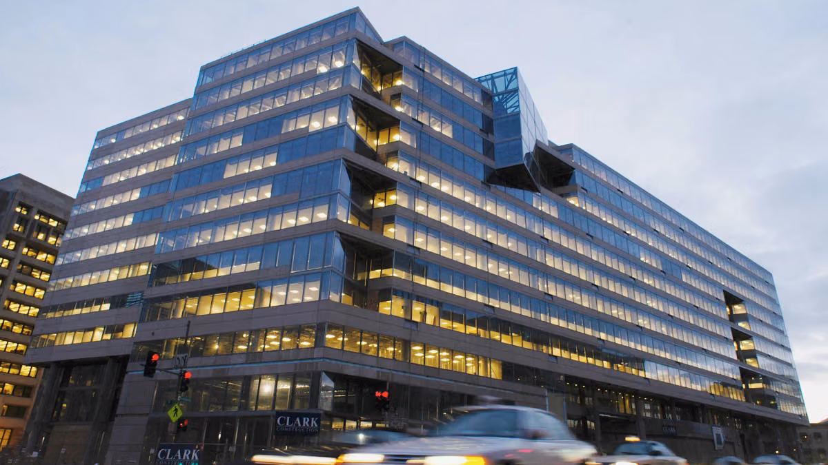 Tokenized united state equities provide off-hours accessibility but lug liquidity and security risks, IMF claims