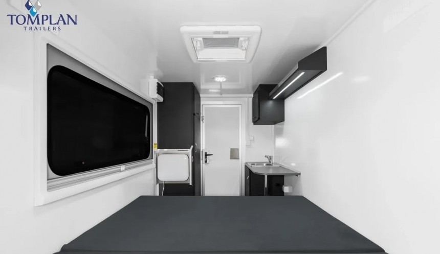 Tomplan Midi Cargo XL