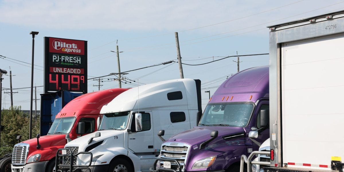 As fuel prices jump, the cost to ship lettuce now tops the lettuce itself for one grocery chain