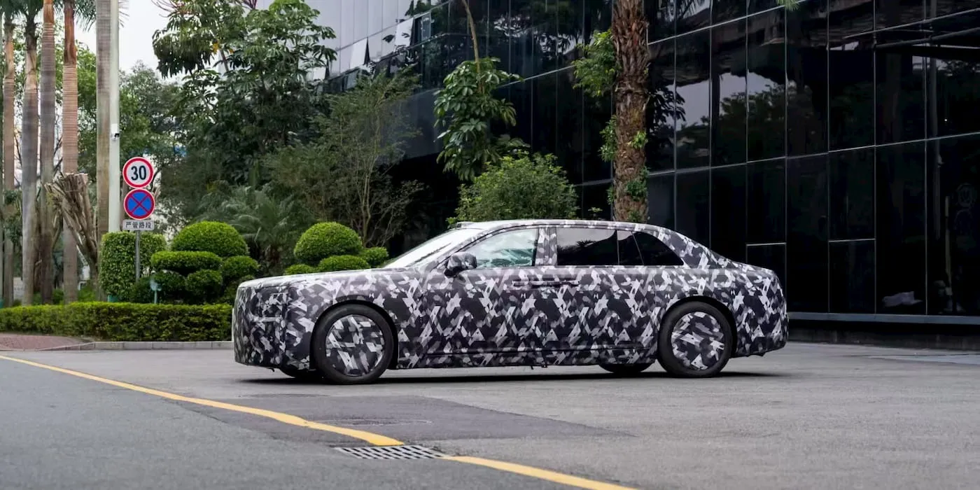 BYD-Yangwang-flagship-EV-debut