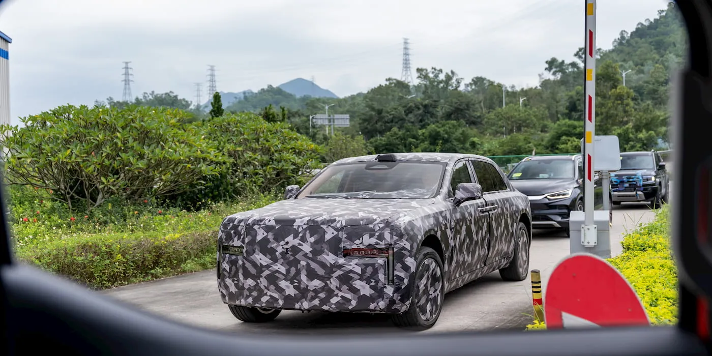 BYD-flagship-Yangwang-EV-debut
