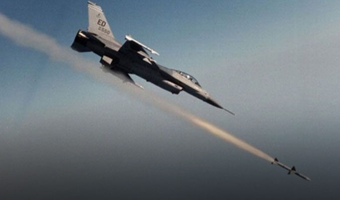 Husiler: Suudi Arabistan'a ait Typhoon savaş uçağını vurduk