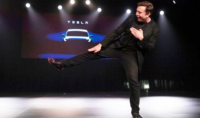 SpaceX ve Tesla'nın birleşme ihtimali değerlendiriliyor