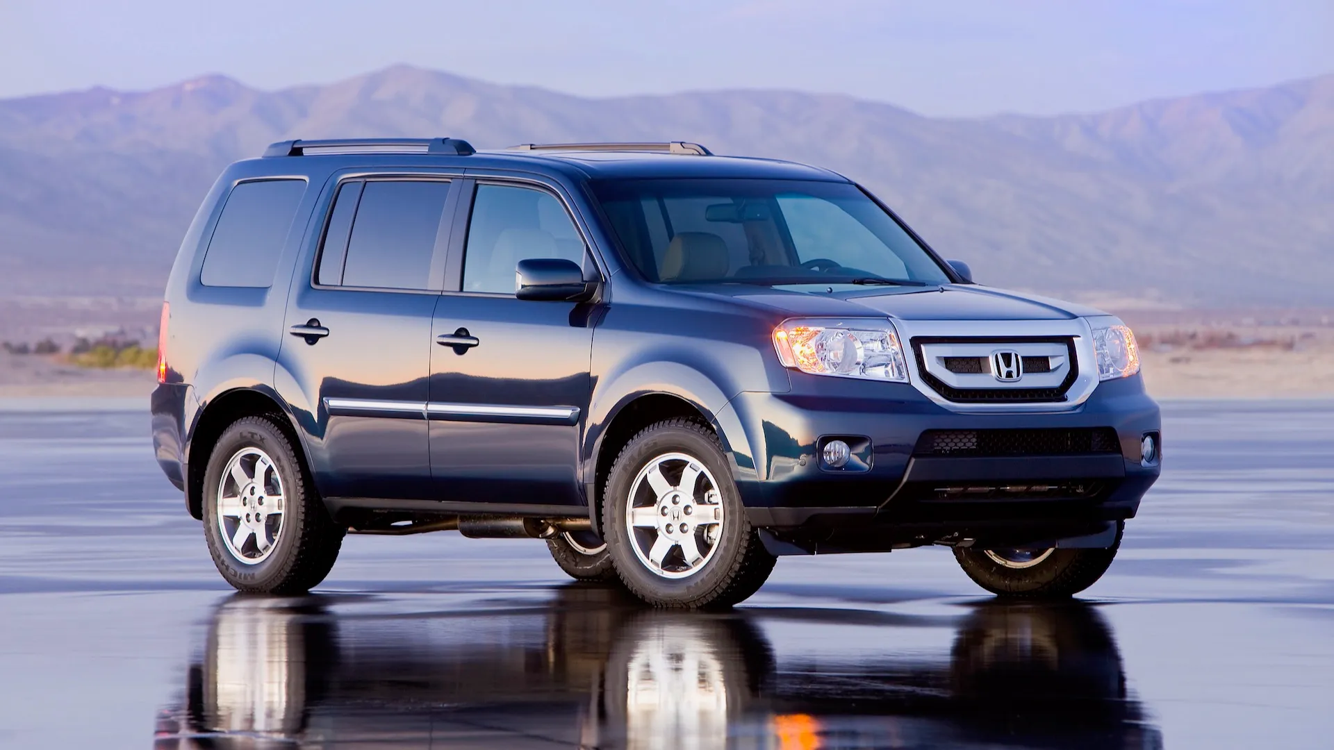 2010 Honda Pilot Touring.