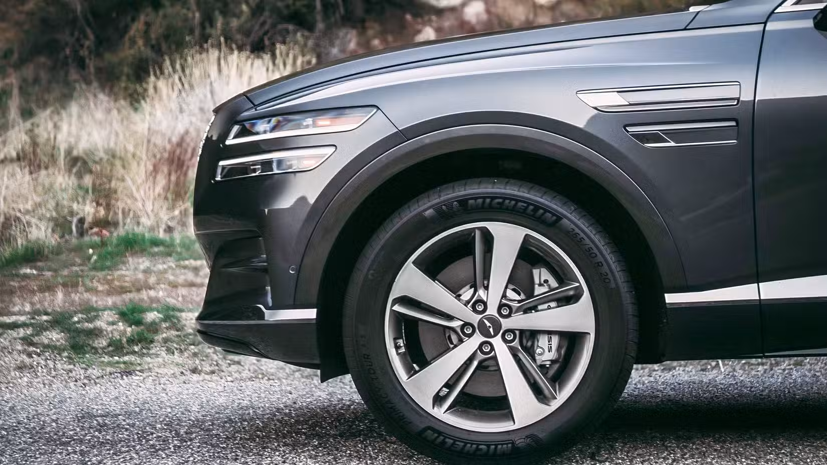 2021 Genesis GV80 Wheel close-up
