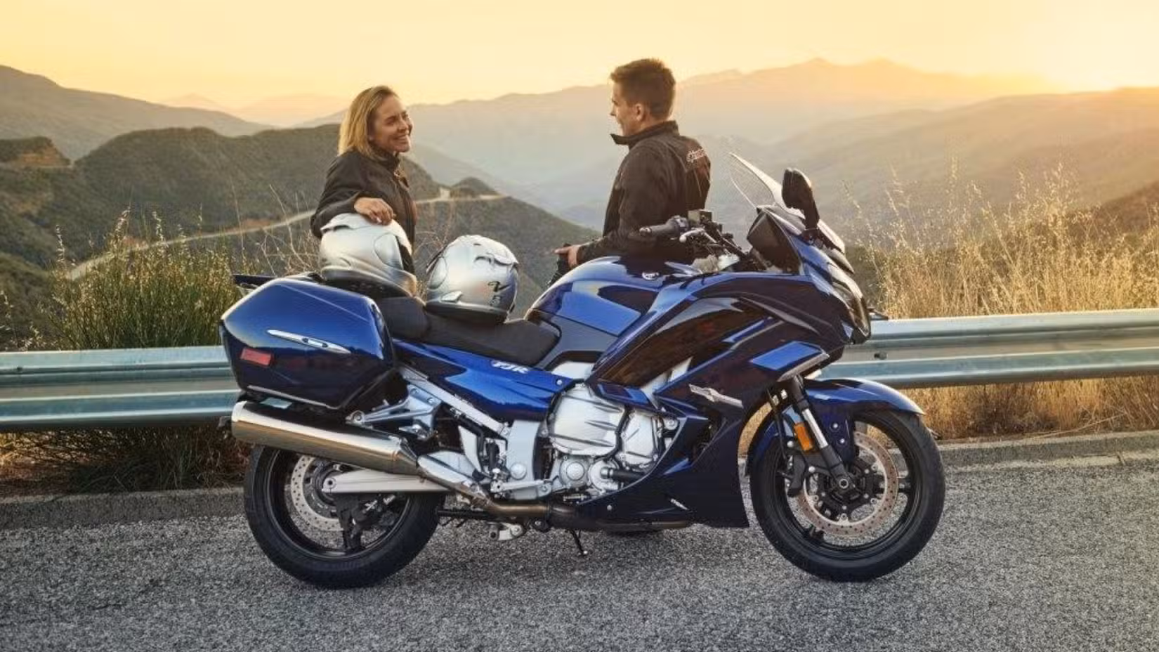 Yamaha FJR1300 ES static side shot with riders