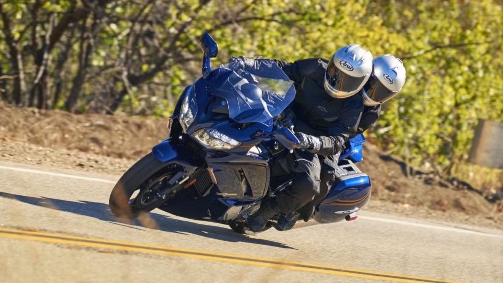 Action shot of a 2024 Yamaha FJR1300ES sport tourer