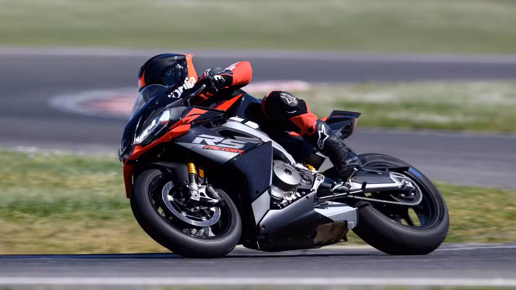 2025 Aprilia RS 660 Factory riding on track