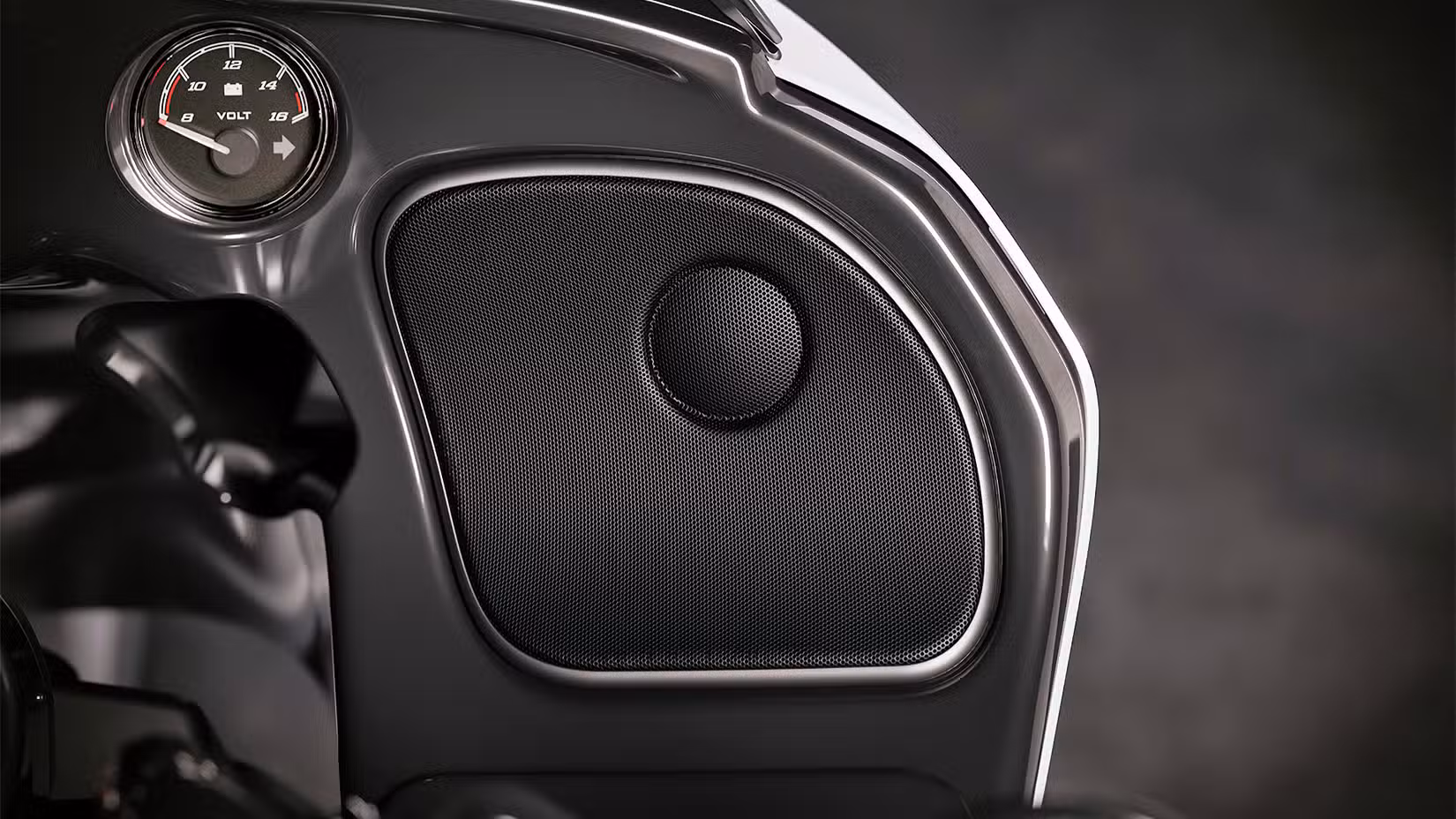 2025 Harley-Davidson Road Glide 3 two-speaker Boom! Box GT close-up detail