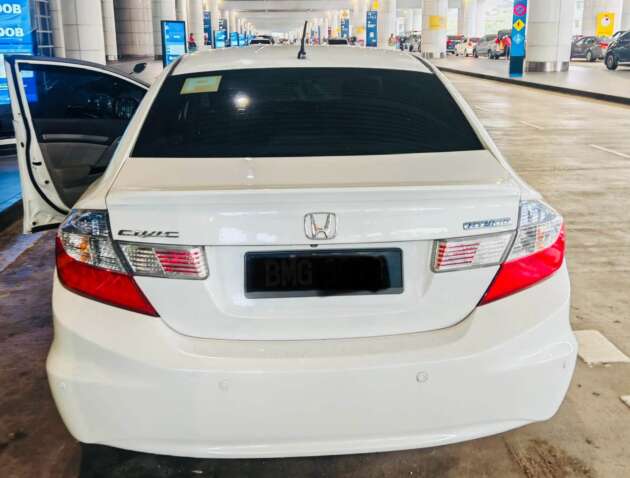 KLIA ‘ulat’ tout arrested for offering illegal rides to Klang, Sungai Buloh at RM100 per passenger