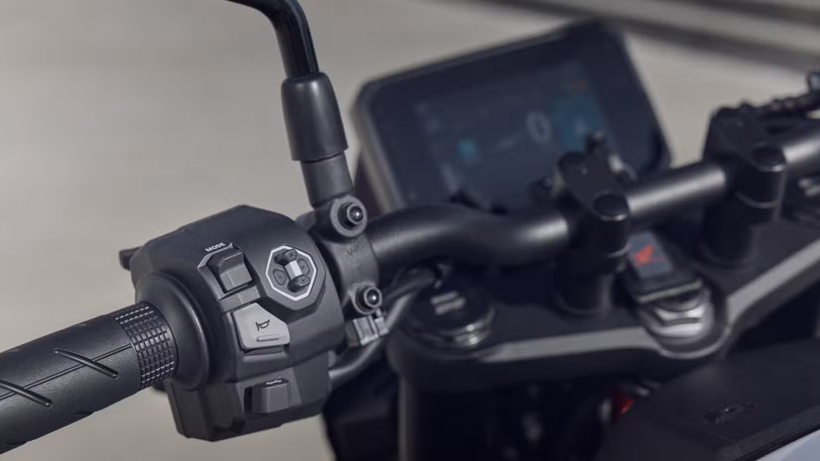 2026 Honda CB750 E-Clutch Switchgear
