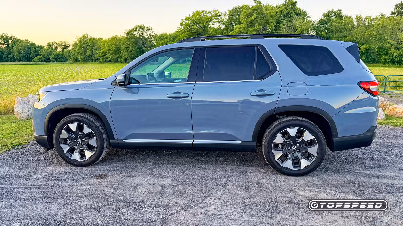 2026 Honda Pilot profile shot parked