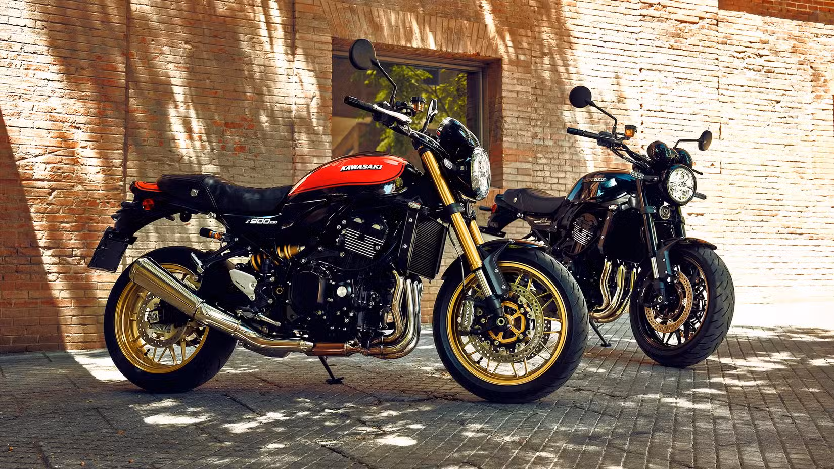 2026 Kawasaki Z900RS and Z900RS SE static shot