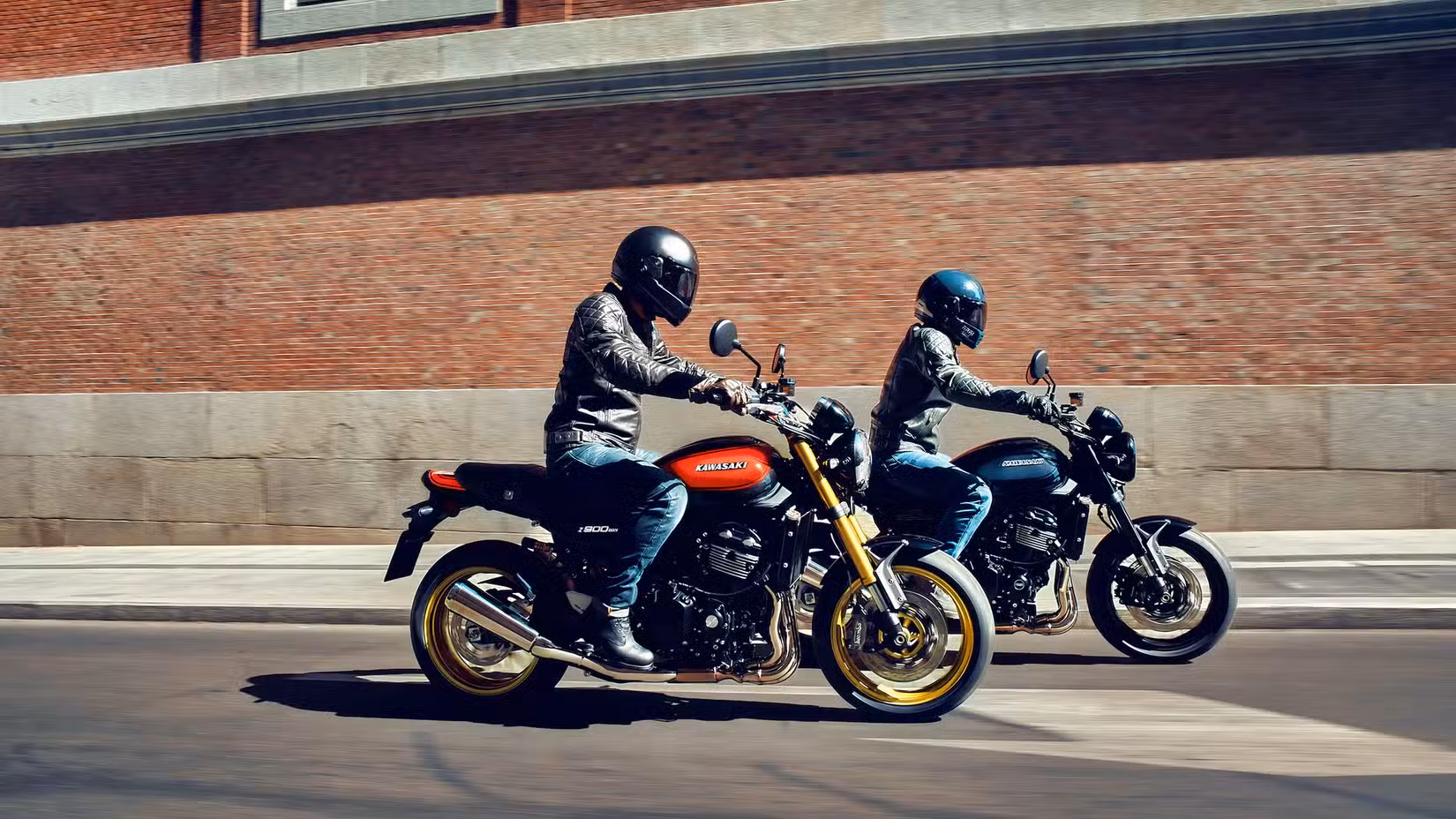 2026 Kawasaki Z900RS and SE side pan action shot