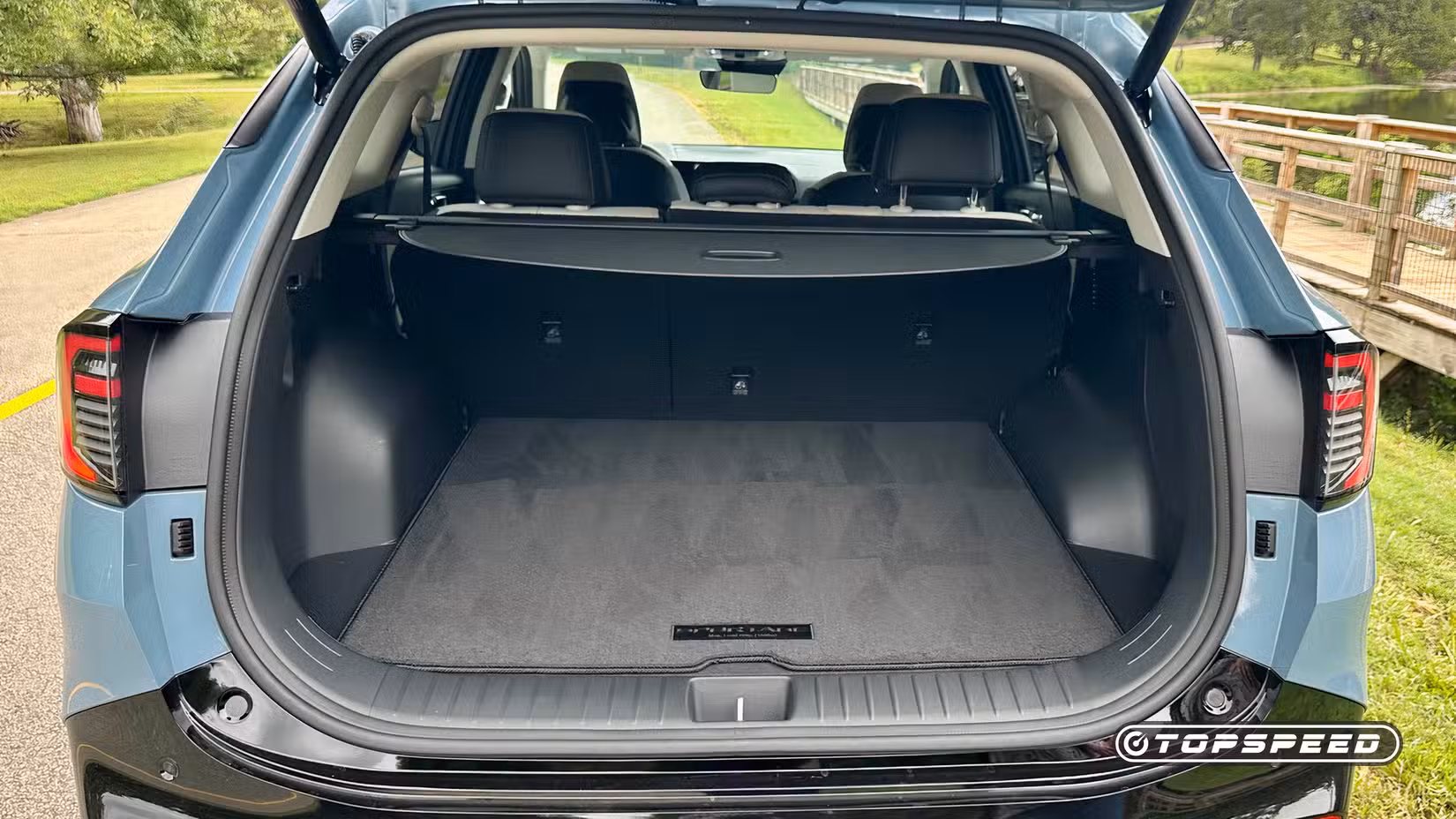 2026 Kia Sportage Hybrid cargo area