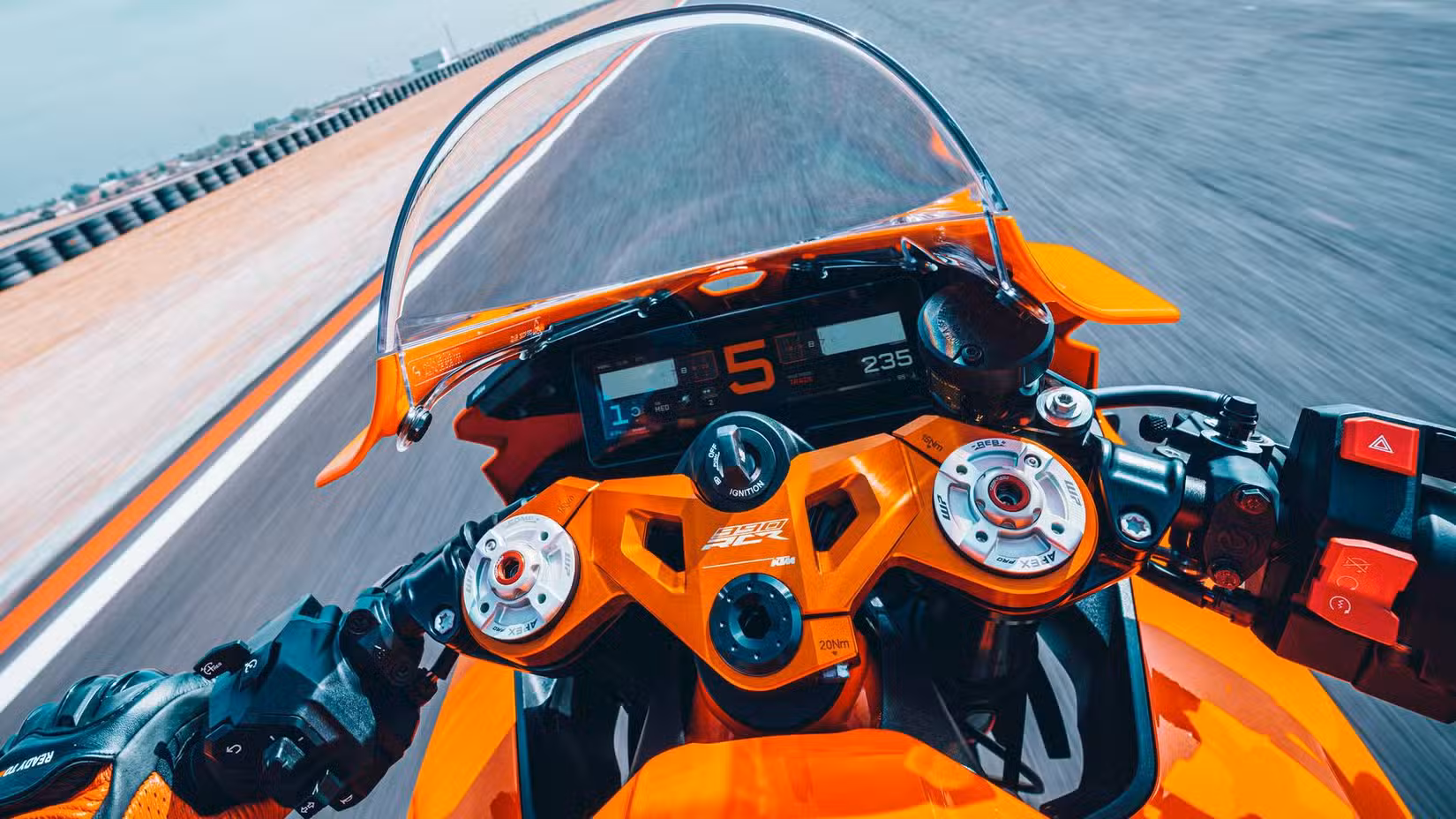 2026 990 RC R rider perspective on track