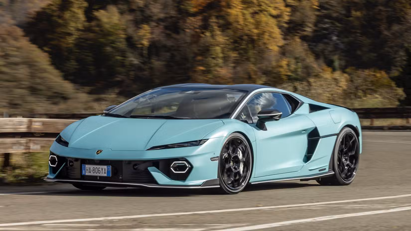 2026 Lamborghini Temerario Exterior Tiffany Blue 2
