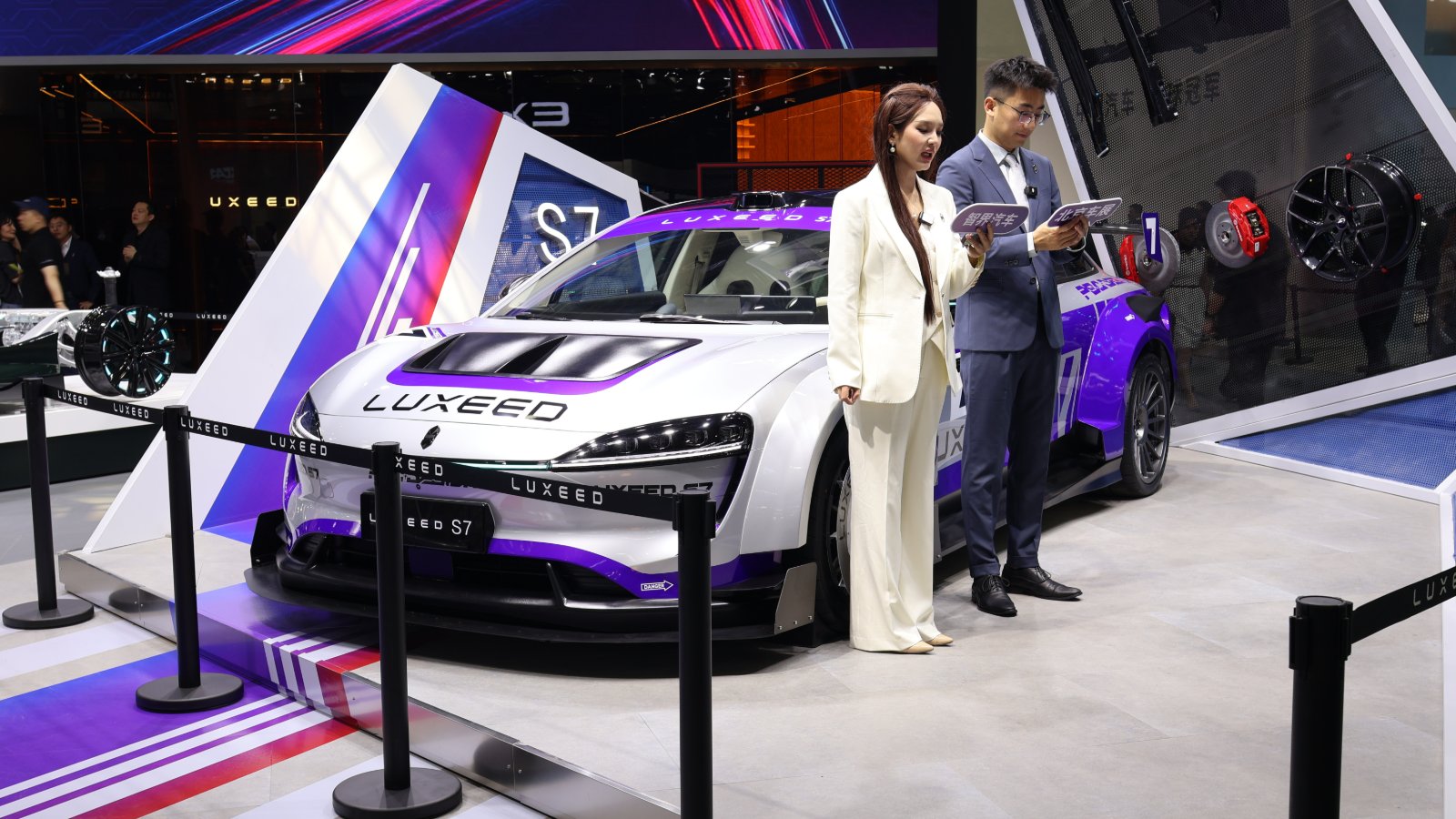 Chery’s Huawei-backed Luxeed to get independent carmaking license, plans IPO