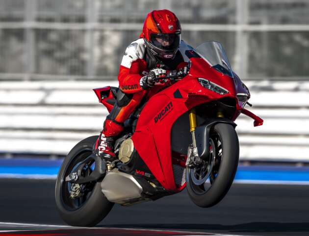 2027 Ducati Panigale V4 gets 218 hp, revised chassis