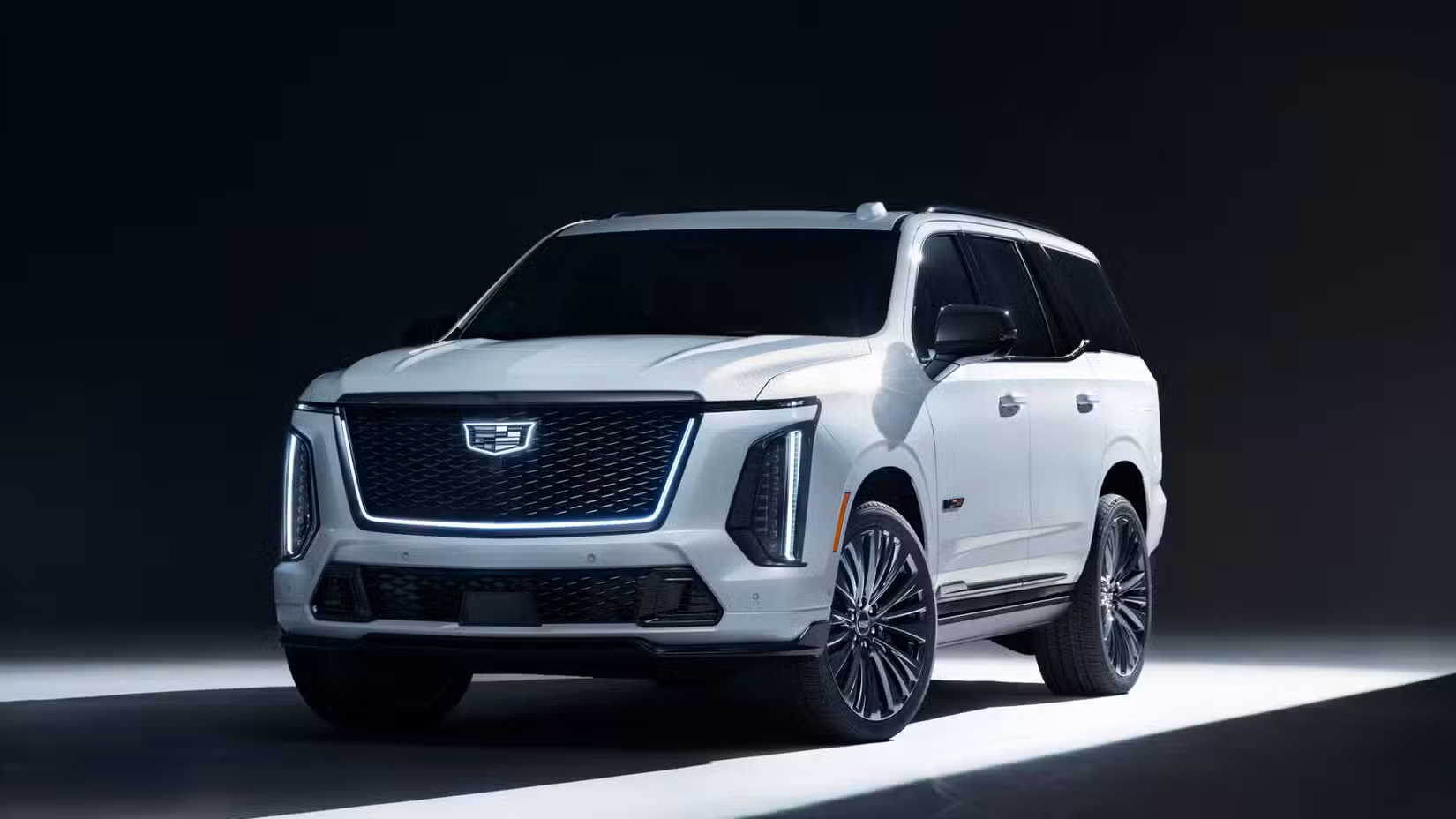2027-cadillac-escalade-v-collector-2