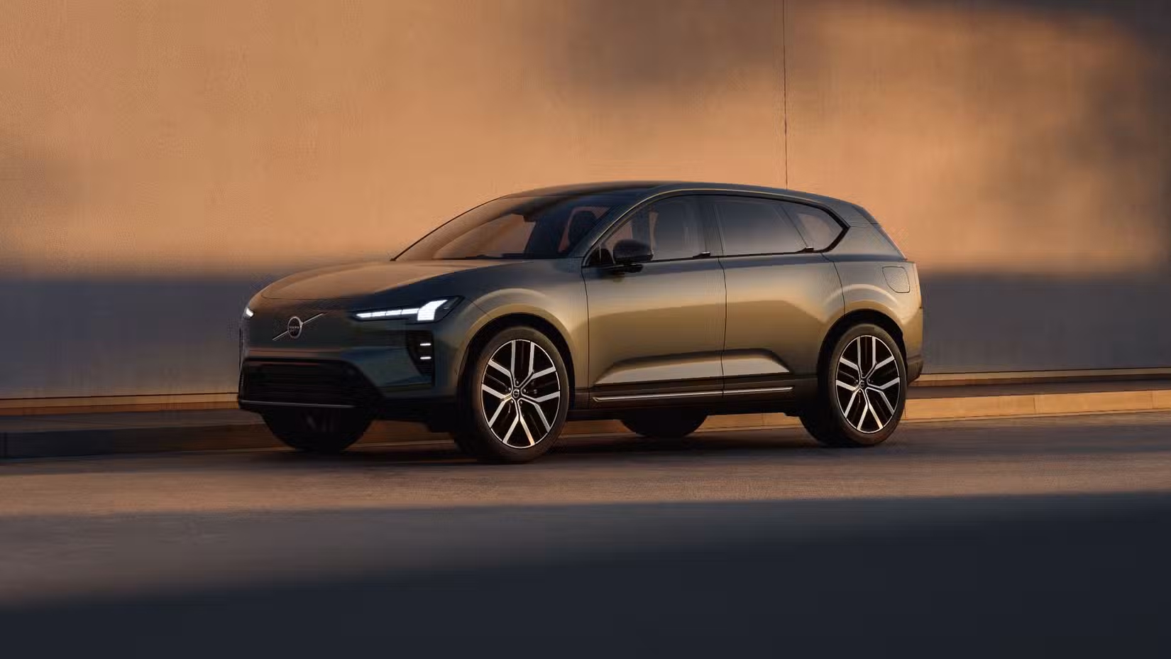 2027-volvo-ex60-027