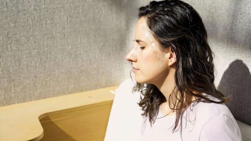 24 hours in use: In its latest study, Fraunhofer IDMT investigated how reliably the flexible “trEEGrid” electrode patch tracks brain activity in everyday life.