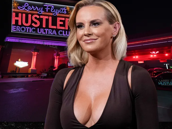 Whitney Rose Topless Burlesque Show getty comp