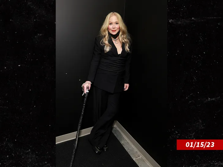 Christina-Applegate-sub-getty-1