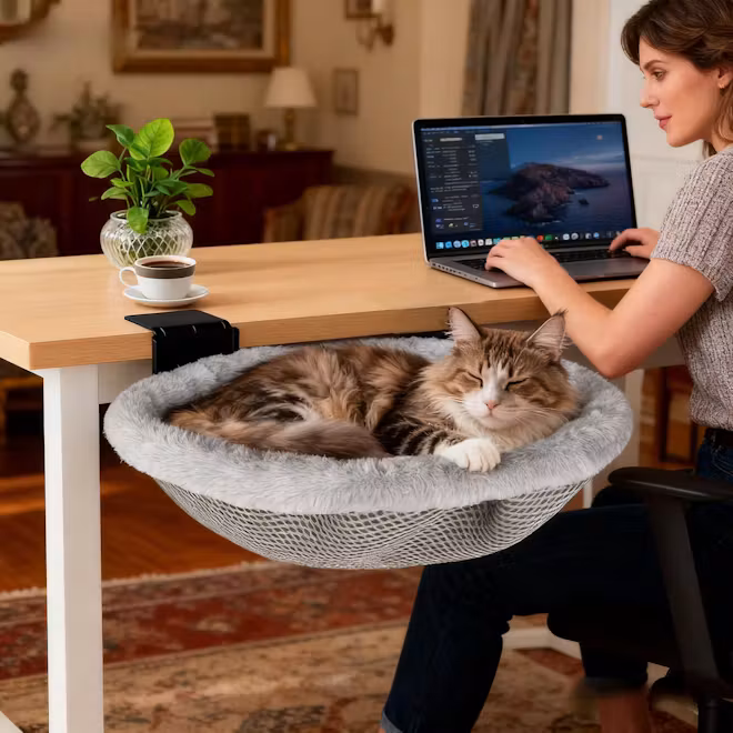 L&W BROS Cat Desk Bed 