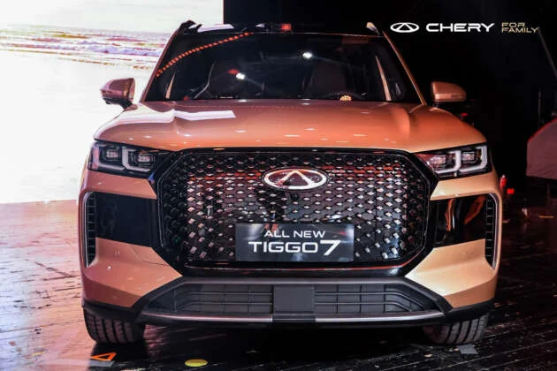 Chery Tiggo X7 and third-gen Tiggo 7 revealed in China – rugged and urban C-SUVs destined for global markets