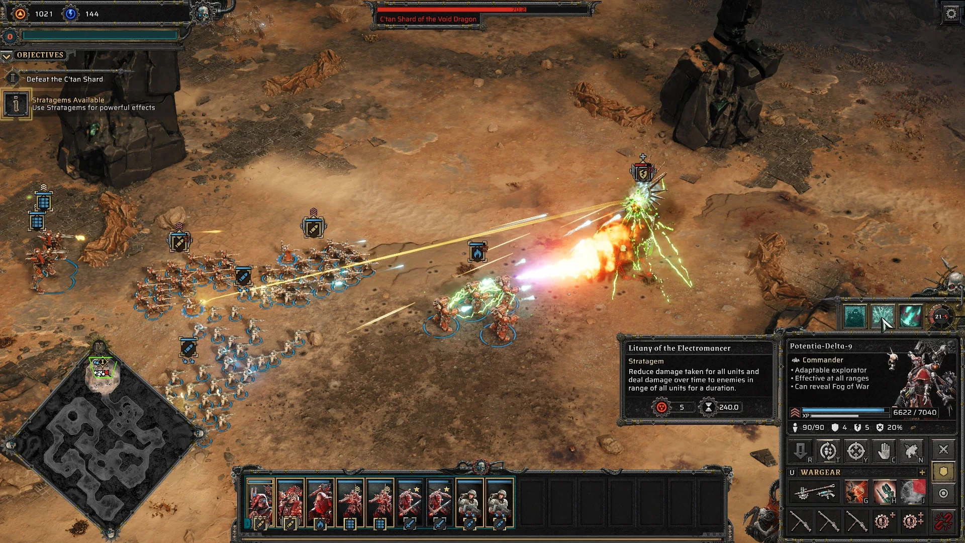 Fighting a C'Tan shard again in Dawn of War 4