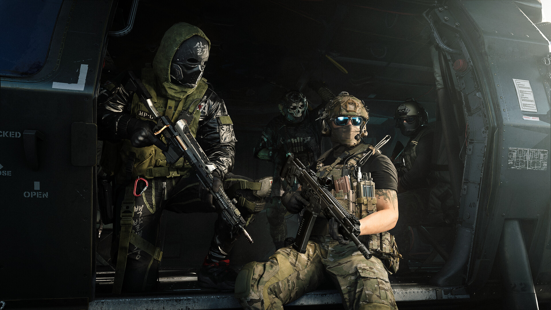 Modern Warfare 4 release times - Soldiers on a helicopter