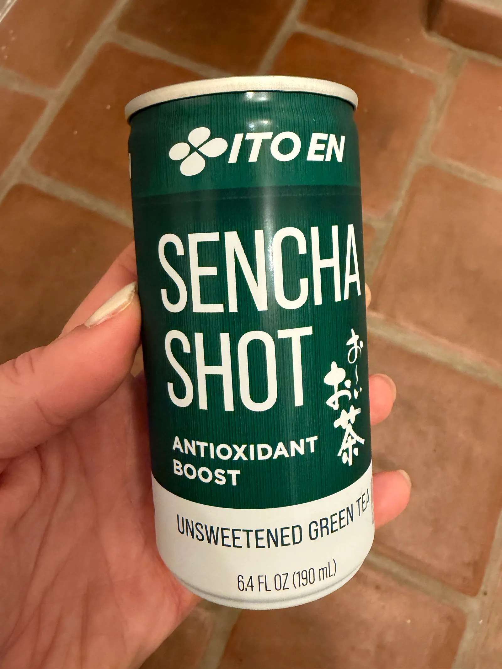 Image may contain Can Tin Alcohol Beer Beverage and Lager