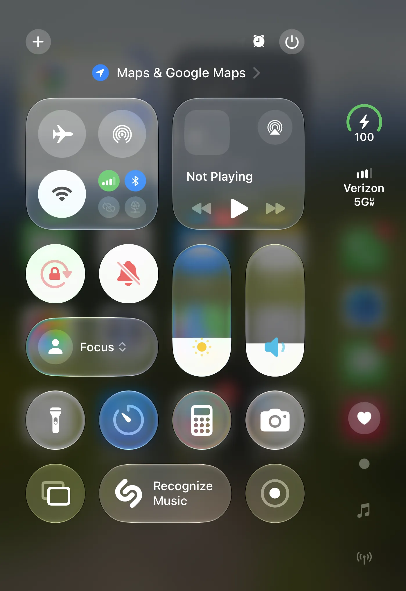 <em>If you open the Control Center on the outer screen, you can enable orientation lock like usual.</em>