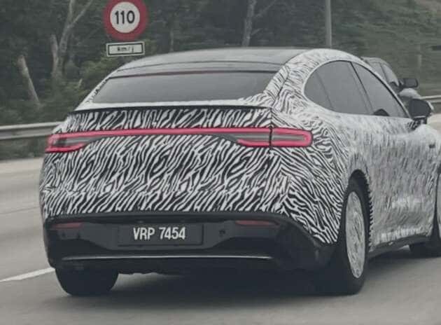 Luxeed R7 spotted in Malaysia again, now in camo, on a regular plate – Huawei-Chery EV coming?