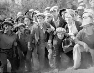WILD BOYS OF THE ROAD, Frankie Darro (front center), Sterling Holloway (front second from right), 1933