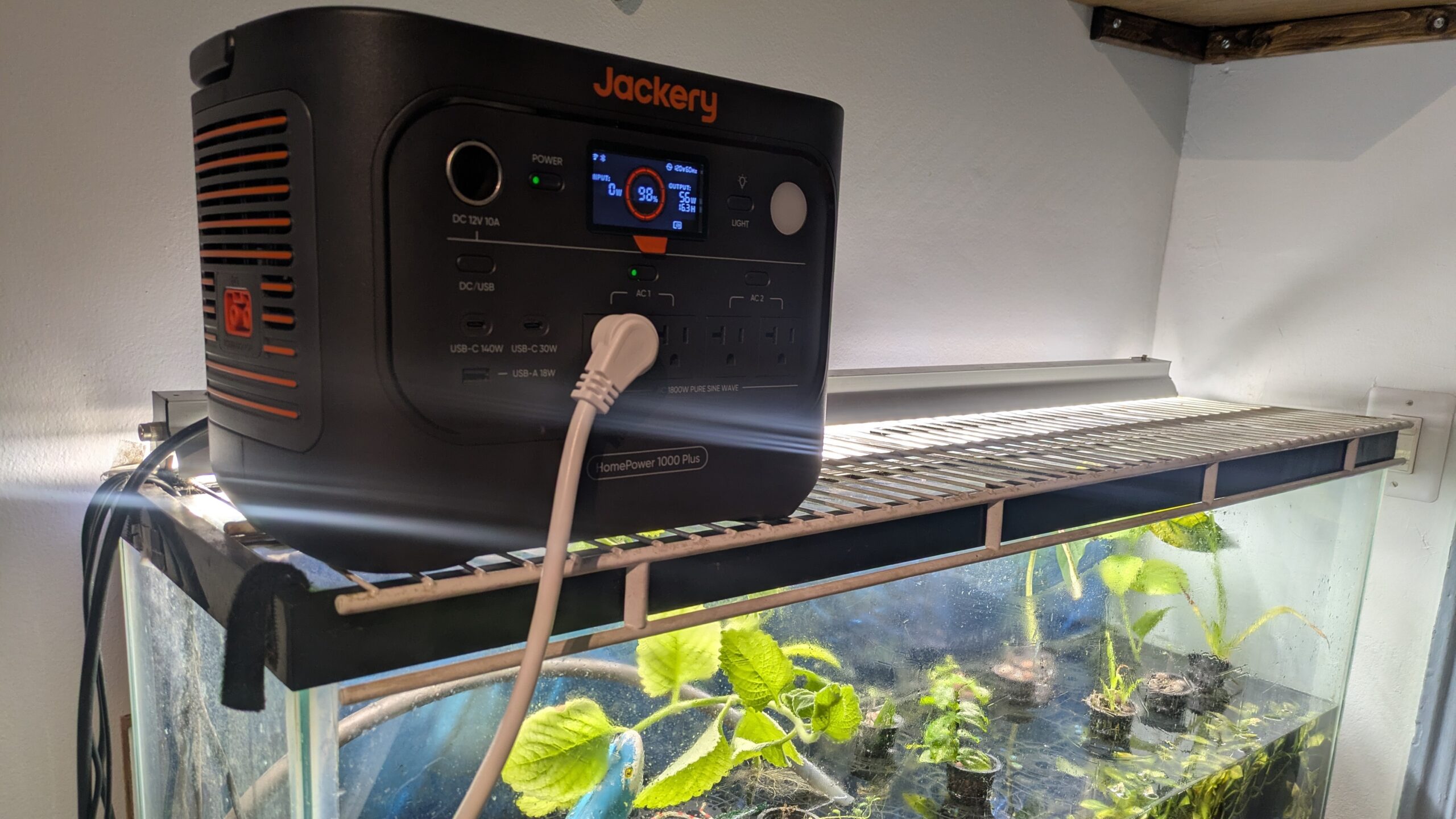 HomePower 1000 Plus v2