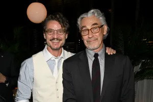 NEW YORK, NEW YORK - OCTOBER 02: (L-R) Pedro Pascal and Tony Gilroy attend the world premiere of 