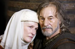 THE LION IN WINTER, Glenn Close, Patrick Stewart, 2003, © SHOWTIME / Courtesy: Everett Collection