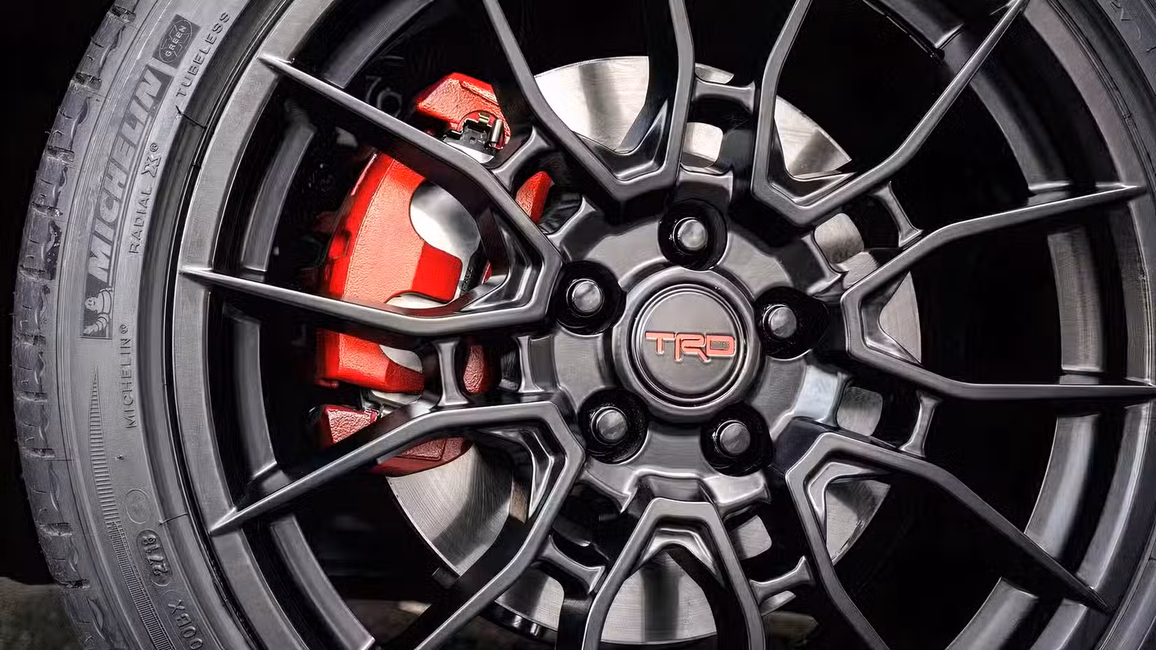 2022 Avalon TRD close-up shot of the wheels