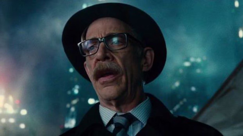 Jim Gordon standing on GCPD rooftop in Justice League