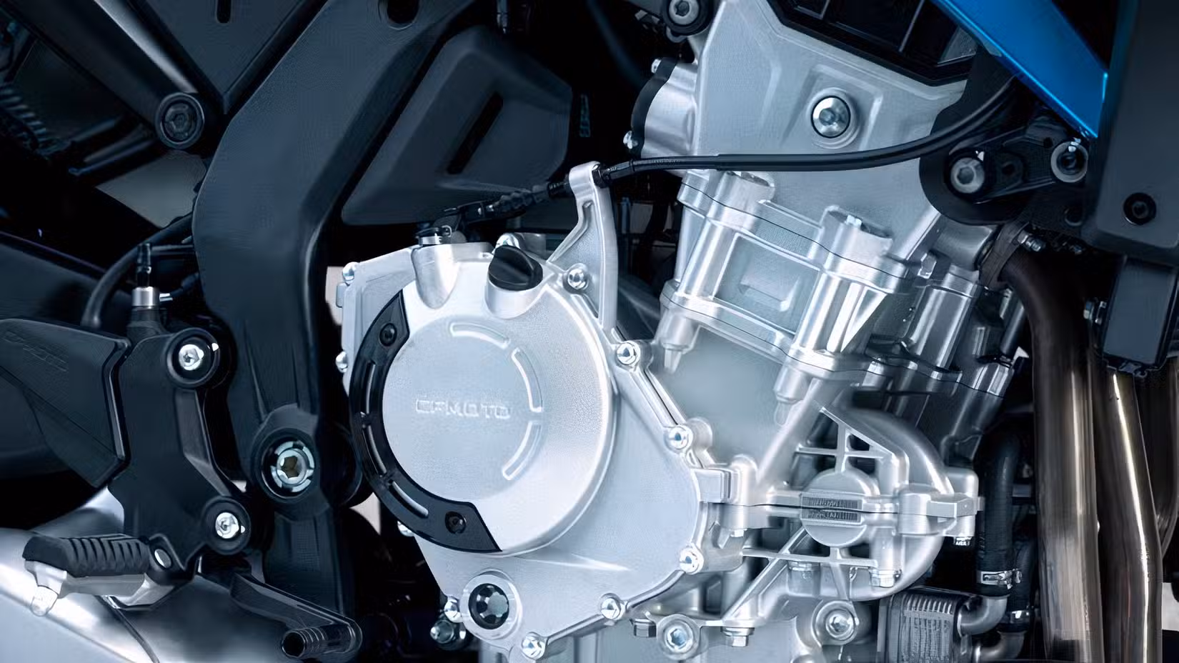 CFMoto 675NK - engine detail