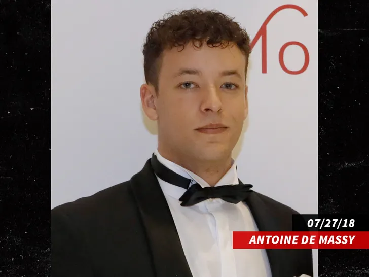 Antoine-De-Massy-backgrid-1