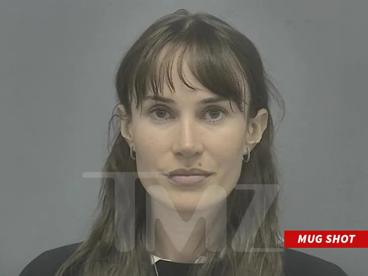 Vanessa-Papa-mug-shot-1