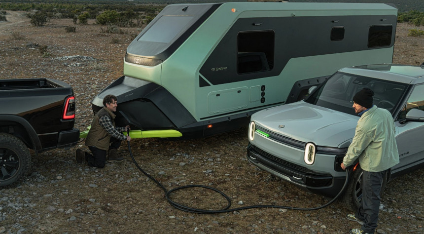 The Evotrex\-PG5, the first travel trailer in the world capable of generating its own power The Evotrex\-PG5, the first travel trailer in the world capable of generating its own power