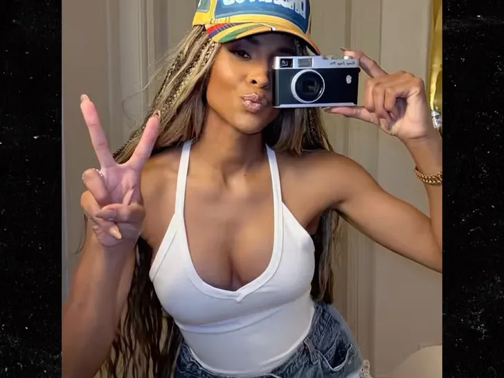 1020-Ciara-Hot-Shots-Sub2
