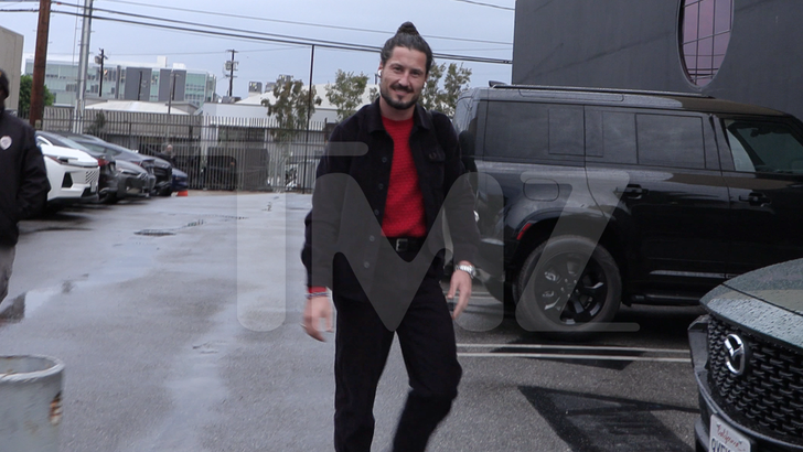 102226 valentin chmerkovskiy kal