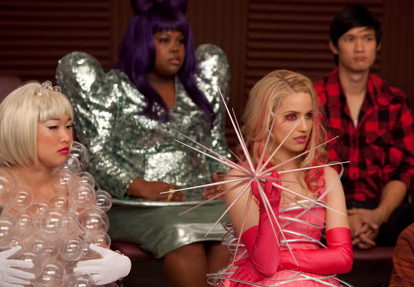The girls of glee club pay an homage to Lady Gaga in different outfits in the