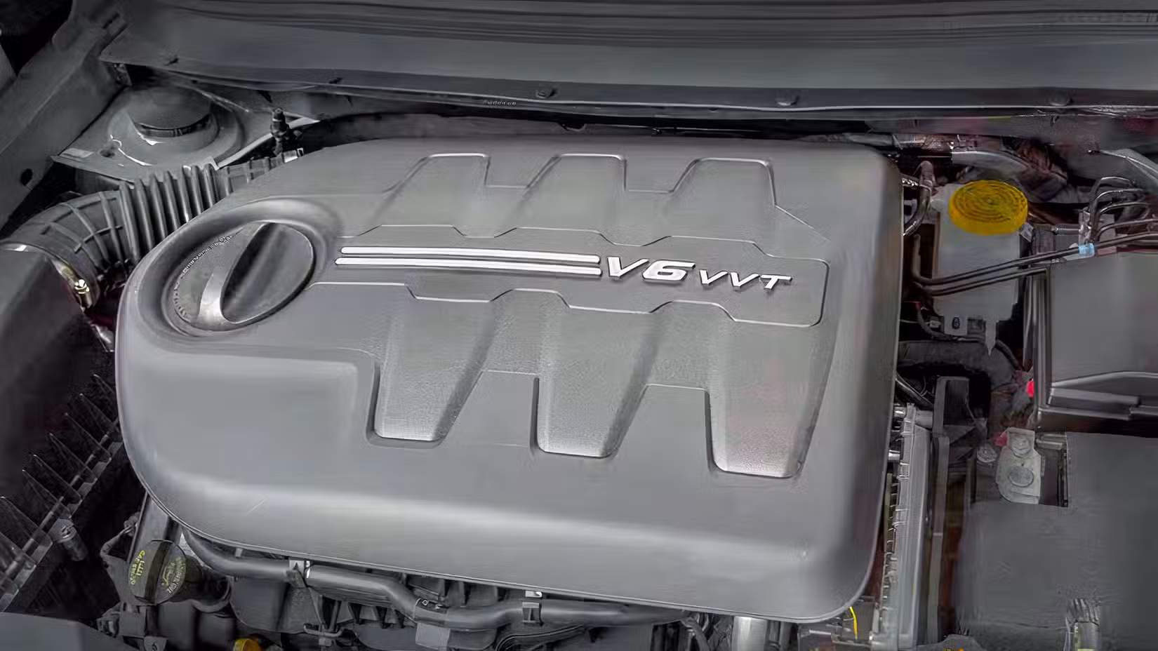Close-up shot of 2021 Jeep Cherokee Trailhawk engine bay