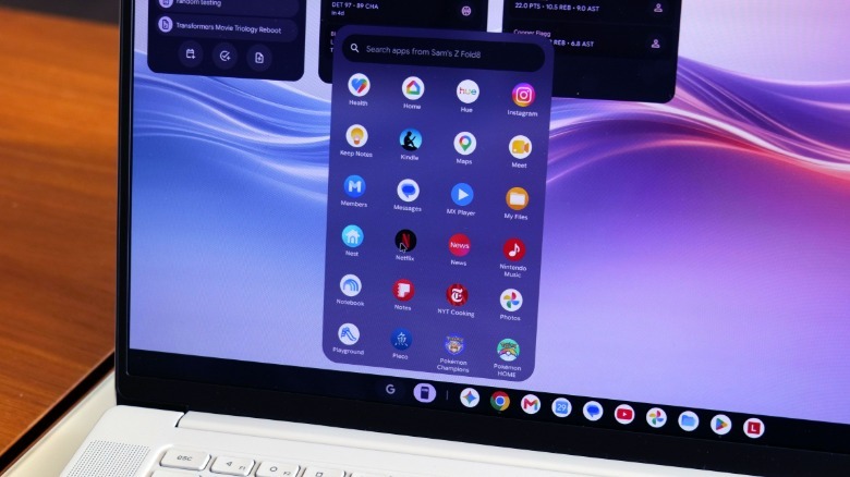 Mirroring apps from your phone on the Googlebook 15 is as easy as clicking the dedicated icon in the taskbar.